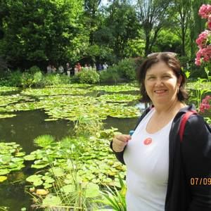 Meet your Posher, Cynthia